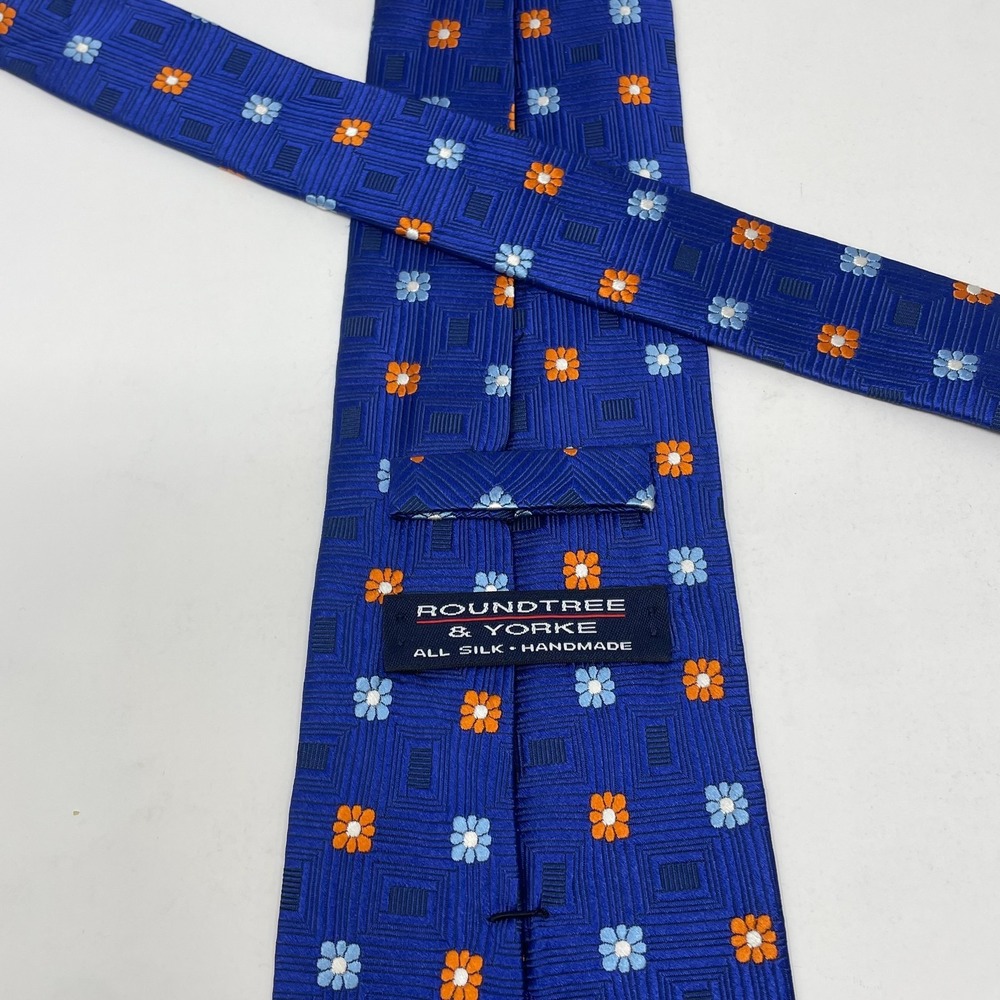Roundtree & Yorke Blue Floral Silk Handmade Tie Necktie - Picture 3 of 3